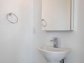 106 Sansom Street, Philadelphia PA 19106