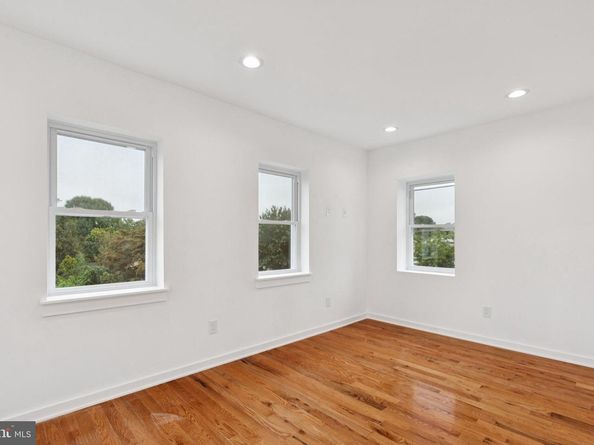 65 Limekiln Pike, Glenside PA 19038