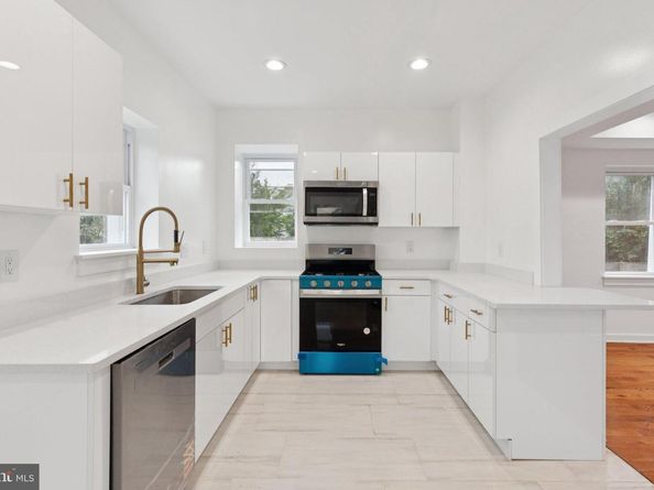 65 Limekiln Pike, Glenside PA 19038