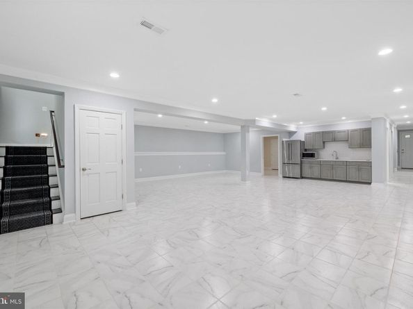 7908 Holmes Run Drive, Falls Church VA 22042