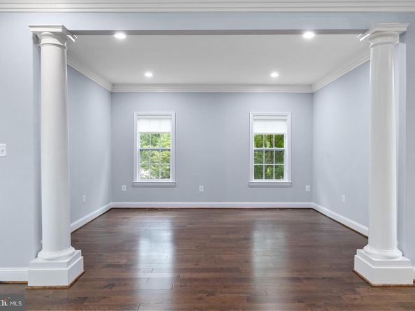 7908 Holmes Run Drive, Falls Church VA 22042