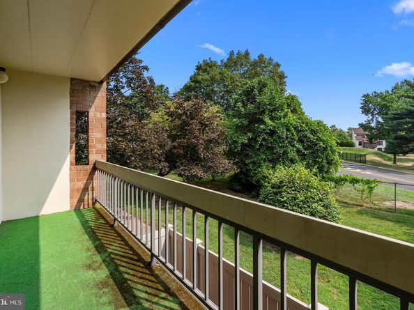 57103 Delaire Landing Road 103, Philadelphia PA 19114