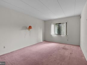 57103 Delaire Landing Road 103, Philadelphia PA 19114