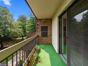 57103 Delaire Landing Road 103, Philadelphia PA 19114