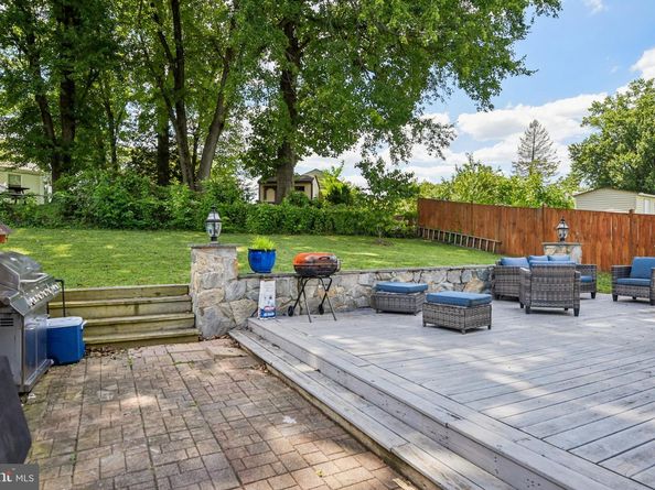 6715 Westcott Road, Falls Church VA 22042