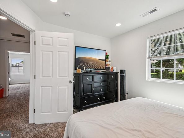 6715 Westcott Road, Falls Church VA 22042