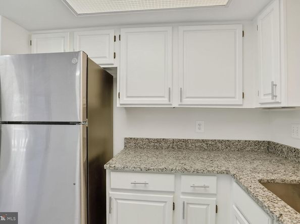 21747 Leatherleaf Circle, Sterling VA 20164