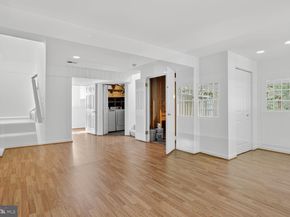 21747 Leatherleaf Circle, Sterling VA 20164