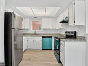 21747 Leatherleaf Circle, Sterling VA 20164
