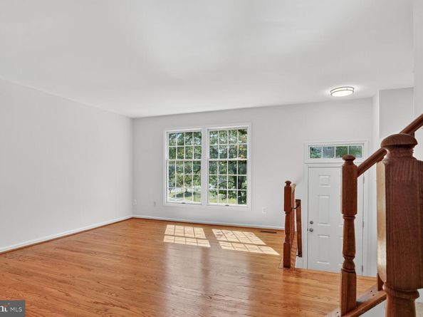21747 Leatherleaf Circle, Sterling VA 20164