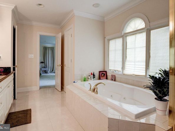 10109 Dickens Avenue, Bethesda MD 20814