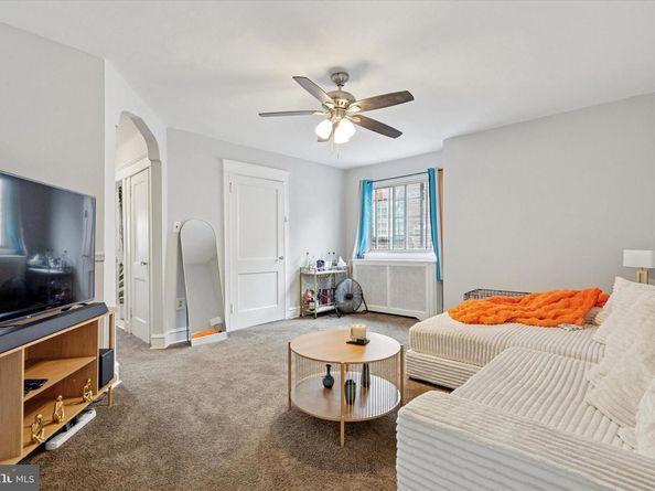 1602 E Duval Street, Philadelphia PA 19138