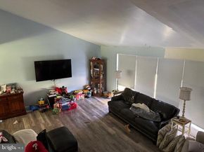 132 Greycourt Road, Philadelphia PA 19115