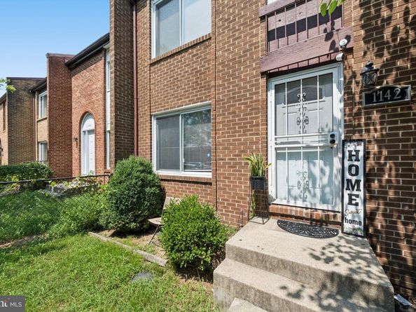 1142 Barnaby Terrace SE, Washington DC 20032