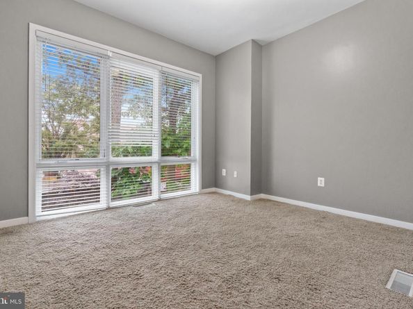 1423 1st Street NW B, Washington DC 20001
