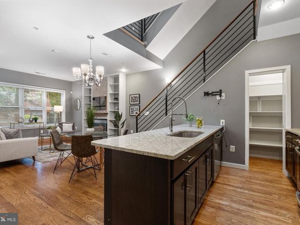 1423 1st Street NW B, Washington DC 20001