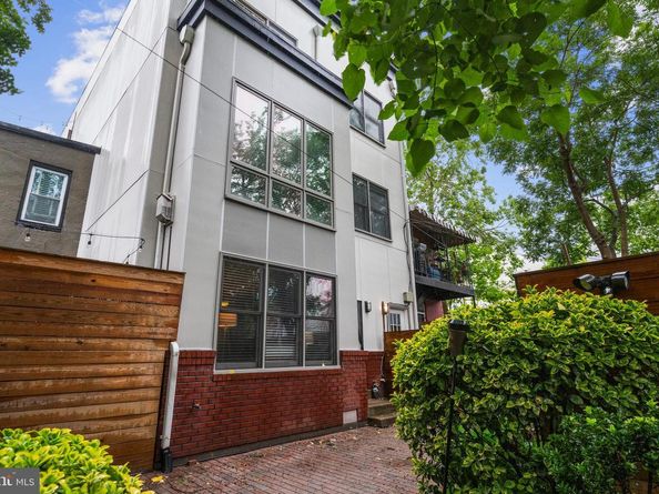 1423 1st Street NW B, Washington DC 20001