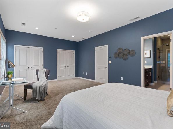1423 1st Street NW B, Washington DC 20001