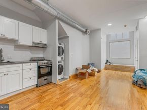 105 S 2nd Street, Philadelphia PA 19106