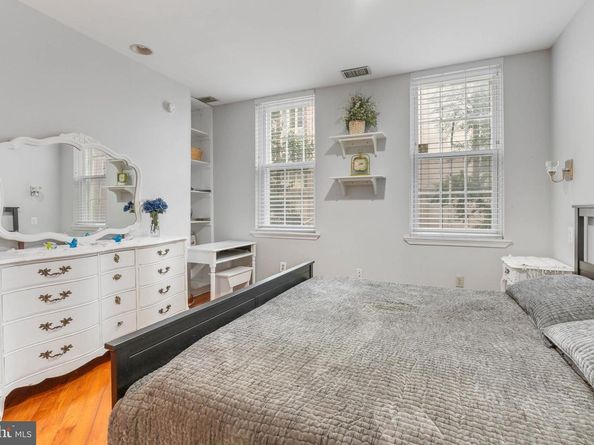 105 S 2nd Street, Philadelphia PA 19106