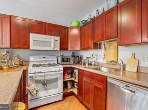 105 S 2nd Street, Philadelphia PA 19106