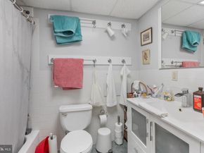 105 S 2nd Street, Philadelphia PA 19106