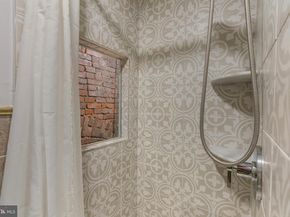 105 S 2nd Street, Philadelphia PA 19106
