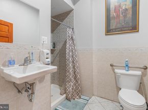 105 S 2nd Street, Philadelphia PA 19106