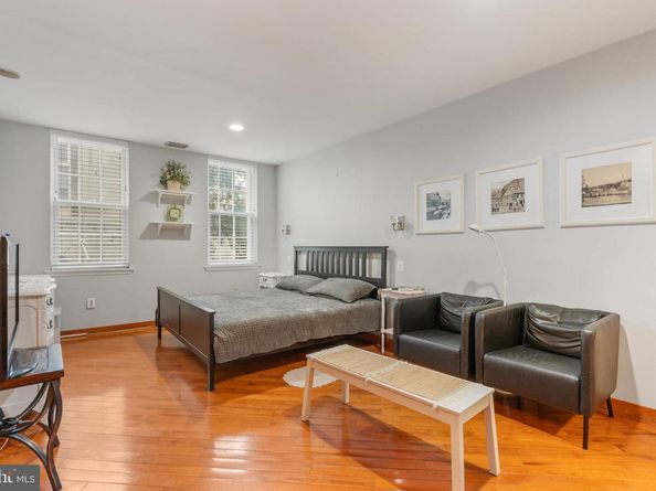 105 S 2nd Street, Philadelphia PA 19106