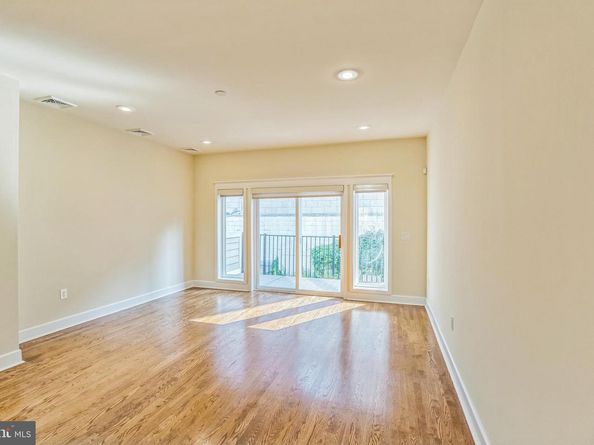 3811 Lauriston Street, Philadelphia PA 19128