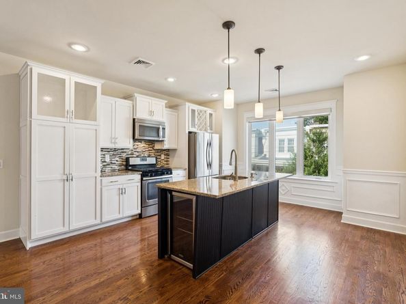 3811 Lauriston Street, Philadelphia PA 19128