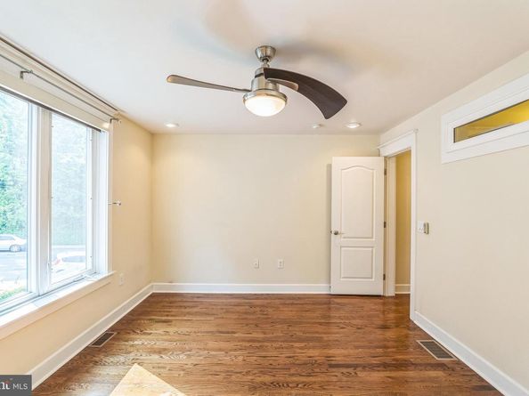 3811 Lauriston Street, Philadelphia PA 19128