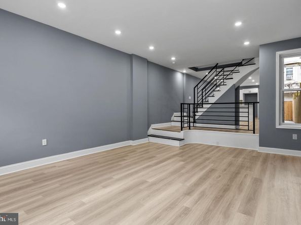 2513 W Oxford Street, Philadelphia PA 19121