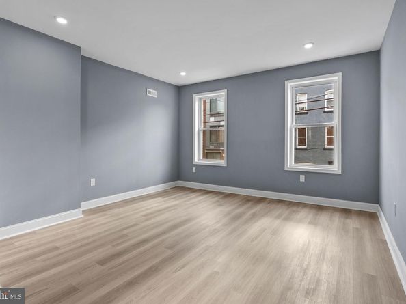 2513 W Oxford Street, Philadelphia PA 19121