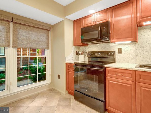 2540 S Walter Reed Drive 4, Arlington VA 22206