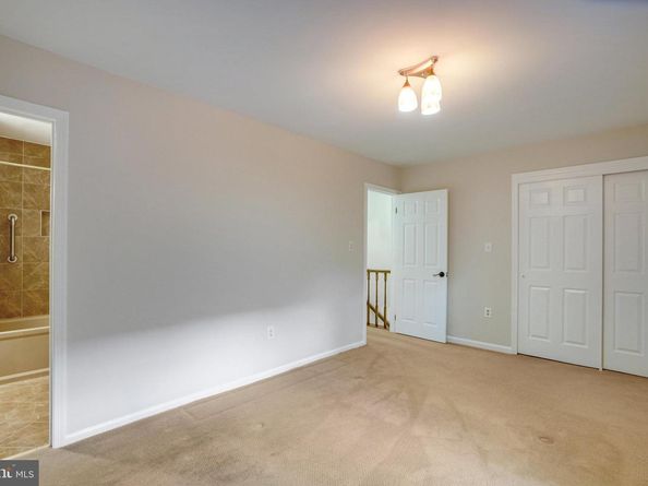 2540 S Walter Reed Drive 4, Arlington VA 22206