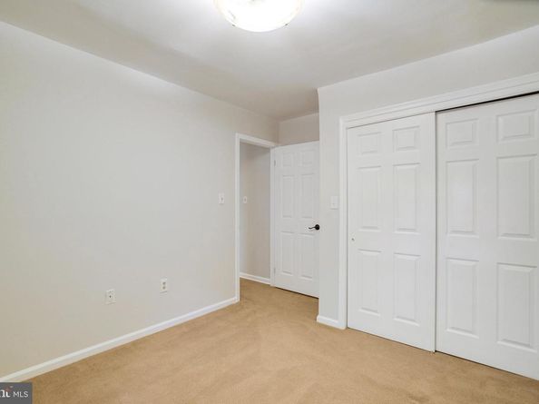 2540 S Walter Reed Drive 4, Arlington VA 22206