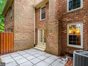 2540 S Walter Reed Drive 4, Arlington VA 22206