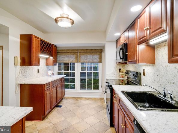 2540 S Walter Reed Drive 4, Arlington VA 22206