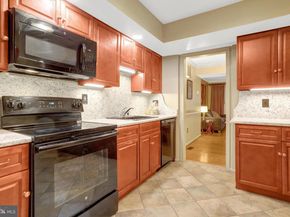 2540 S Walter Reed Drive 4, Arlington VA 22206