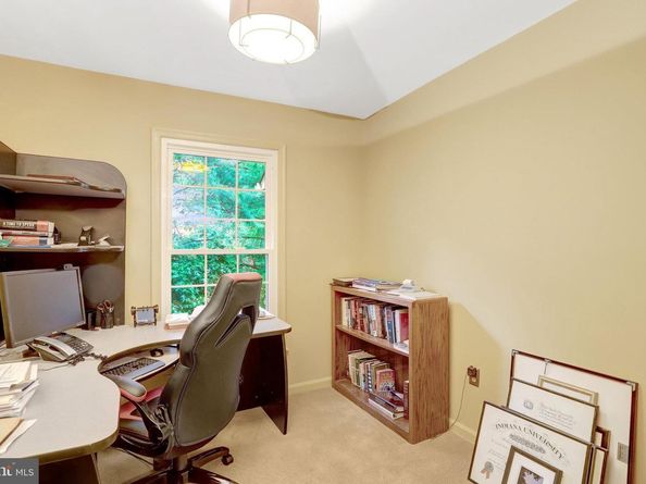 2540 S Walter Reed Drive 4, Arlington VA 22206