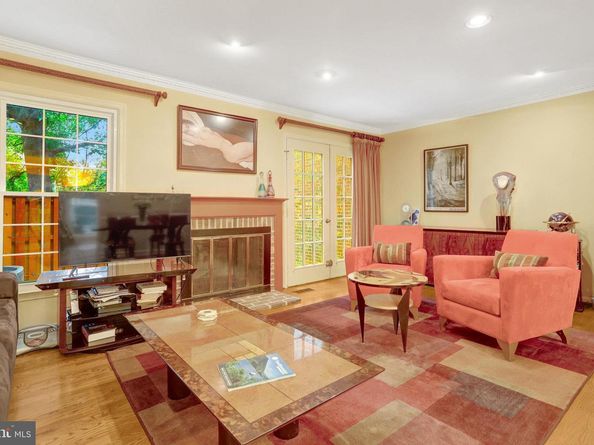 2540 S Walter Reed Drive 4, Arlington VA 22206