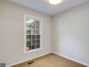 2540 S Walter Reed Drive 4, Arlington VA 22206