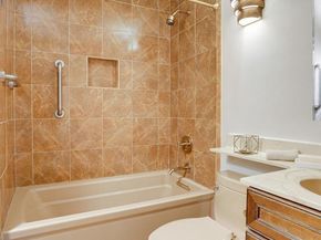 2540 S Walter Reed Drive 4, Arlington VA 22206