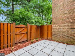 2540 S Walter Reed Drive 4, Arlington VA 22206