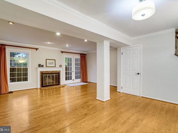 2540 S Walter Reed Drive 4, Arlington VA 22206