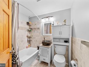 328 W Conestoga Road, Devon PA 19333