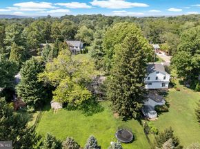 328 W Conestoga Road, Devon PA 19333