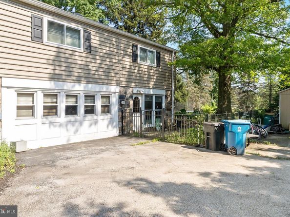 328 W Conestoga Road, Devon PA 19333