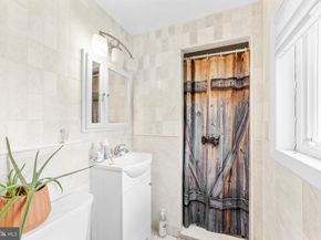 328 W Conestoga Road, Devon PA 19333